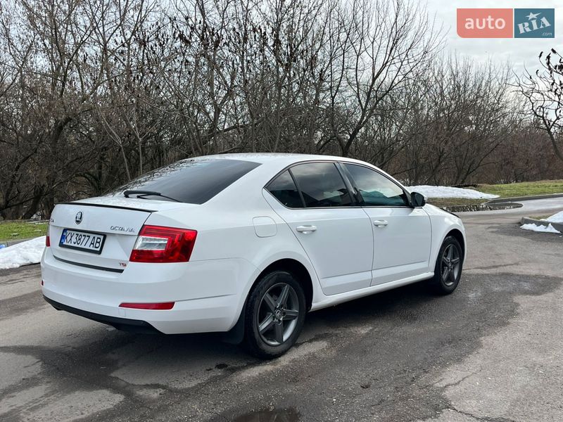 Лифтбек Skoda Octavia 2013 в Смеле