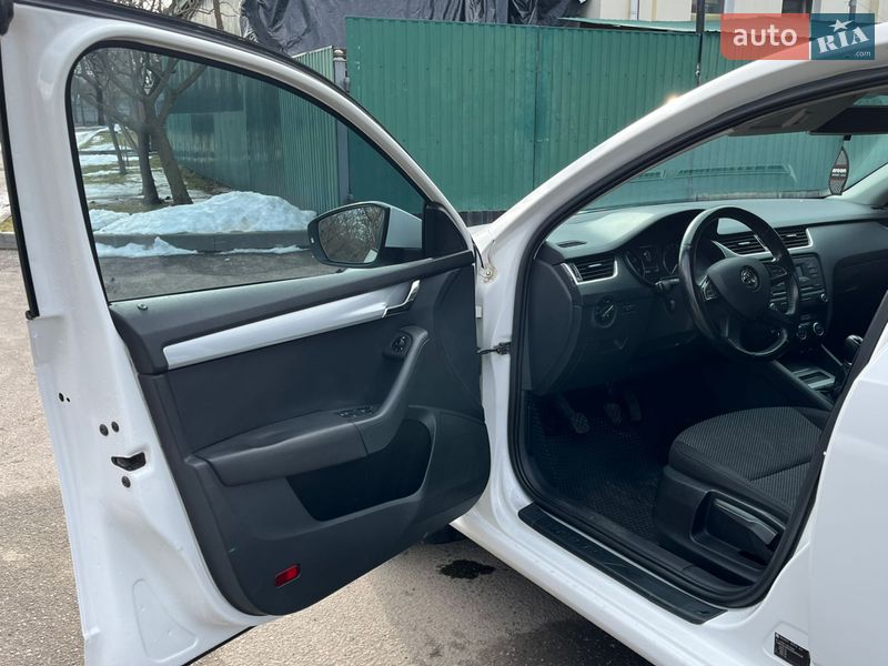 Лифтбек Skoda Octavia 2013 в Смеле