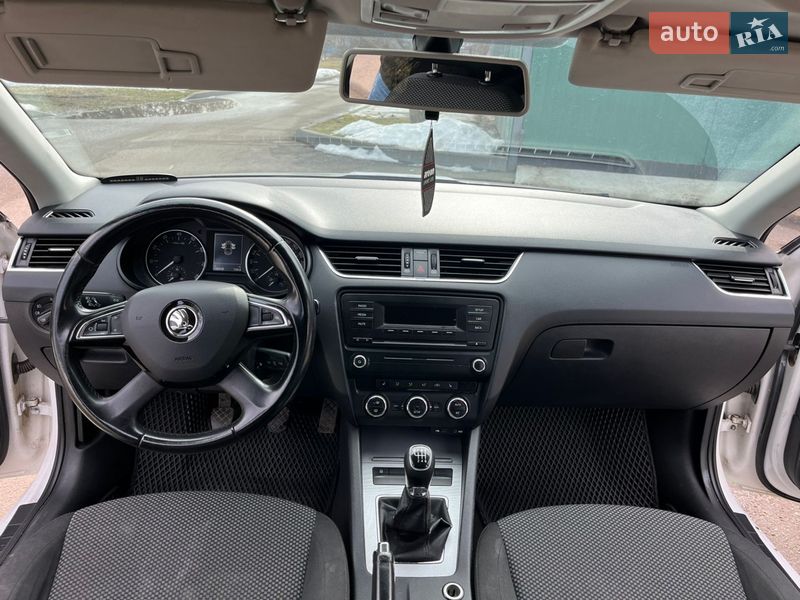 Лифтбек Skoda Octavia 2013 в Смеле