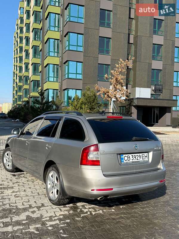 Универсал Skoda Octavia 2010 в Софиевской Борщаговке