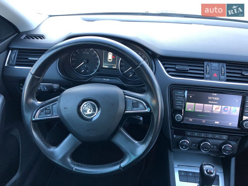 Универсал Skoda Octavia 2015 в Коростене