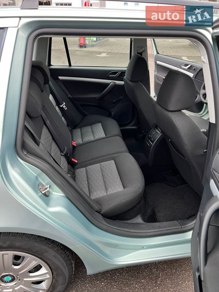 Универсал Skoda Octavia 2010 в Лубнах