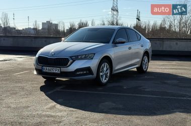 Лифтбек Skoda Octavia 2021 в Киеве