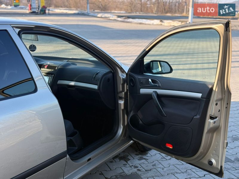 Лифтбек Skoda Octavia 2005 в Тернополе