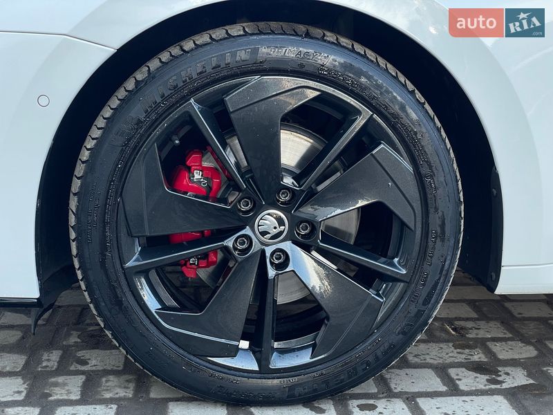 Универсал Skoda Octavia 2021 в Бердичеве