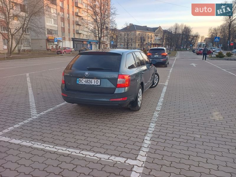 Универсал Skoda Octavia 2016 в Дрогобыче