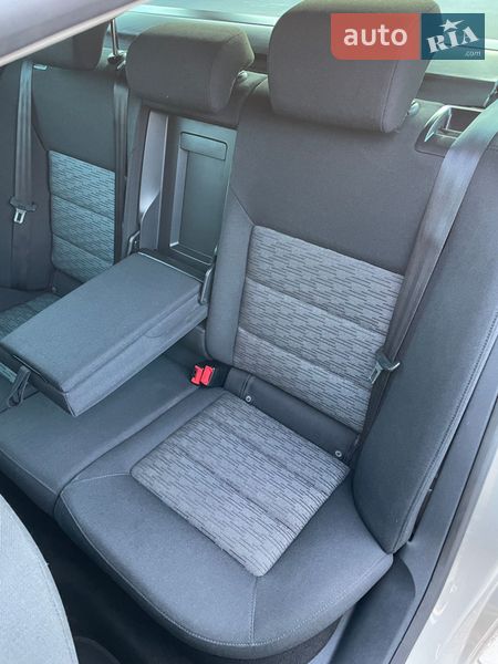 Универсал Skoda Octavia 2013 в Ровно