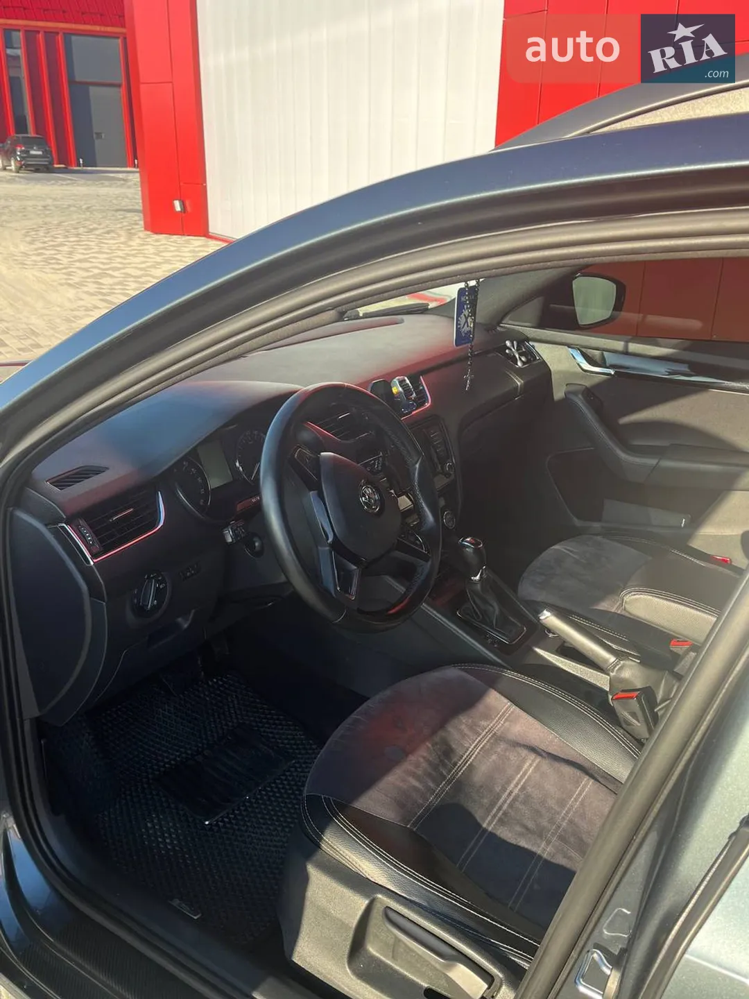 2015 Skoda Octavia - мініатюра 17