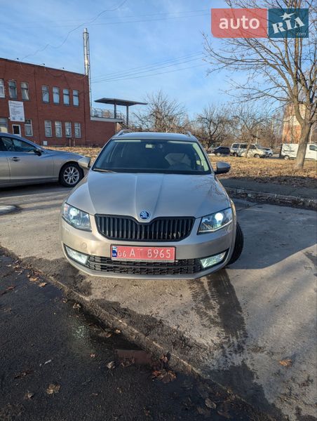 Универсал Skoda Octavia 2015 в Звягеле