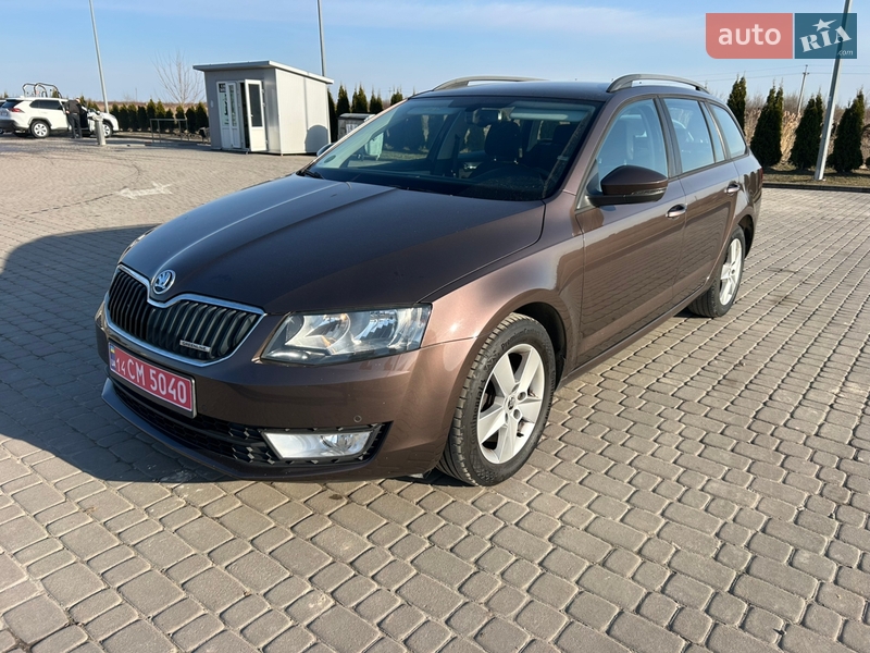 Универсал Skoda Octavia 2015 в Городке