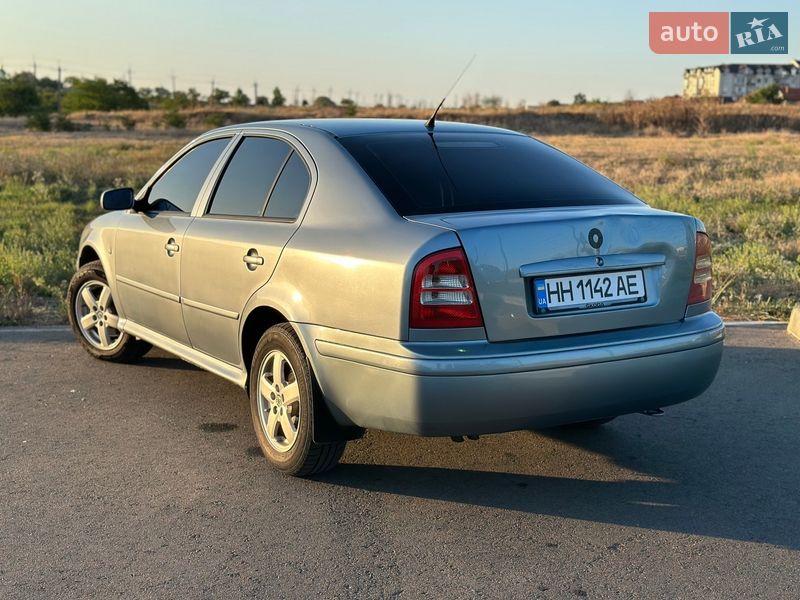Лифтбек Skoda Octavia 2002 в Одессе