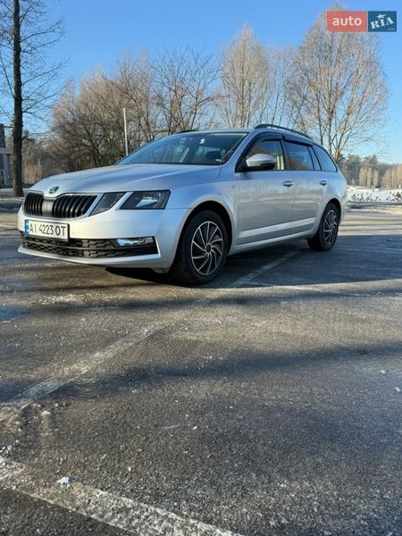 Універсал Skoda Octavia 2019 в Бучі