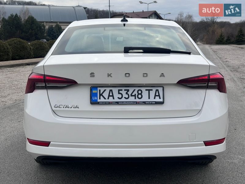 Лифтбек Skoda Octavia 2022 в Днепре