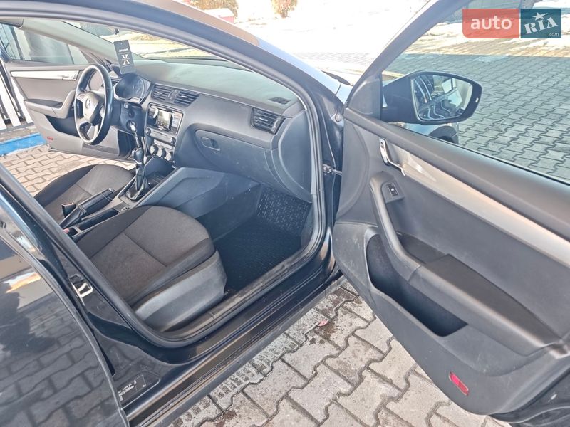 Лифтбек Skoda Octavia 2015 в Сумах