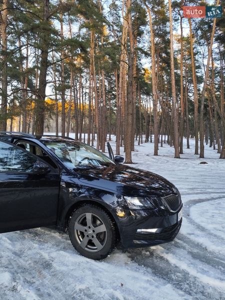 Универсал Skoda Octavia 2019 в Киеве