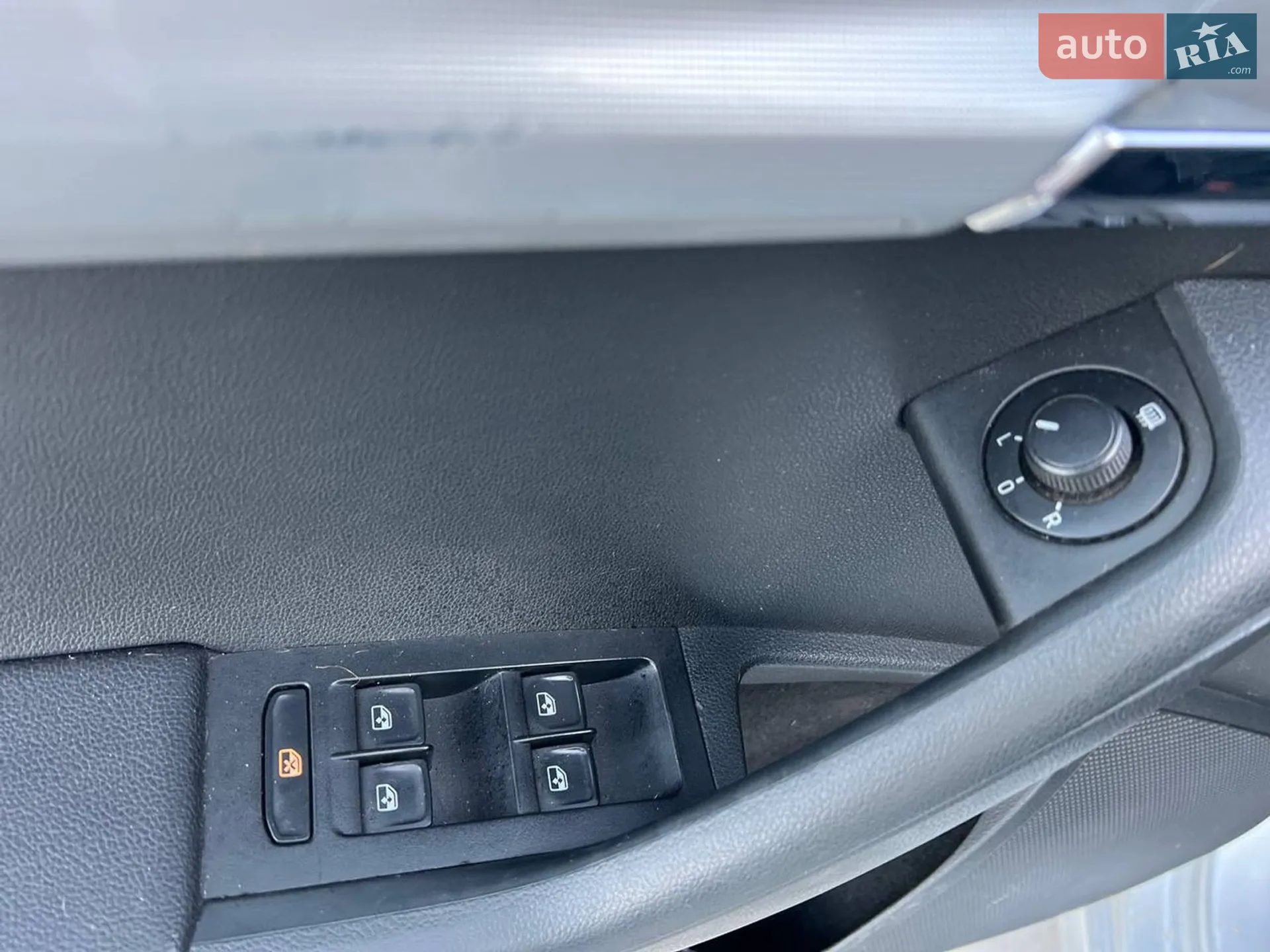 2016 Skoda Octavia - мініатюра 16