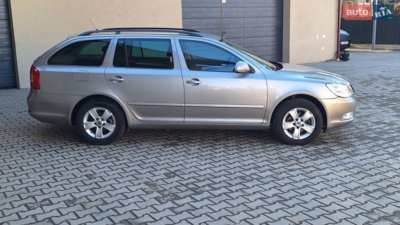 Универсал Skoda Octavia 2010 в Калуше