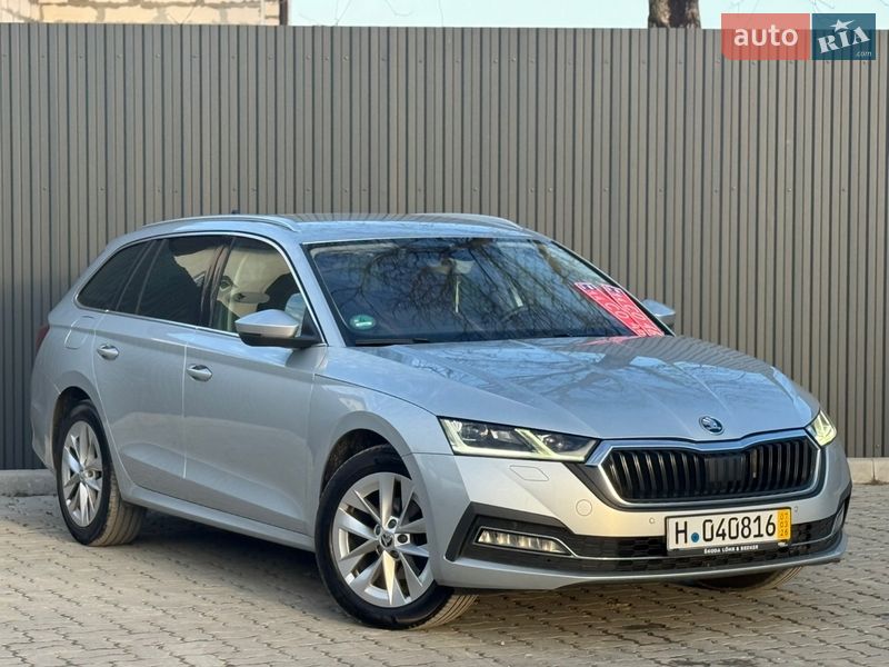 Универсал Skoda Octavia 2021 в Львове