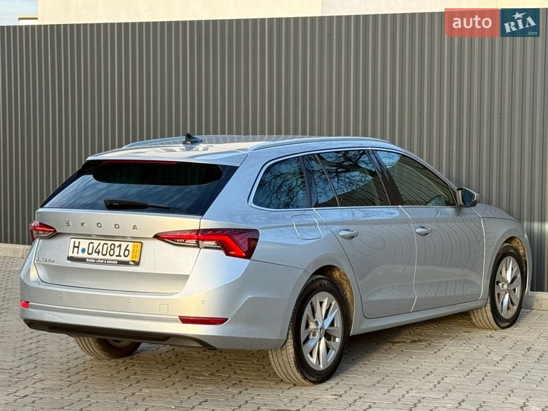 Универсал Skoda Octavia 2021 в Львове