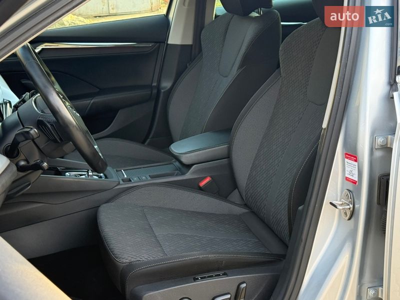 Универсал Skoda Octavia 2021 в Львове