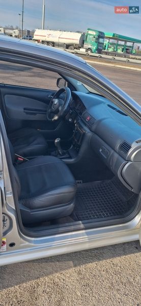 Лифтбек Skoda Octavia 2010 в Кропивницком