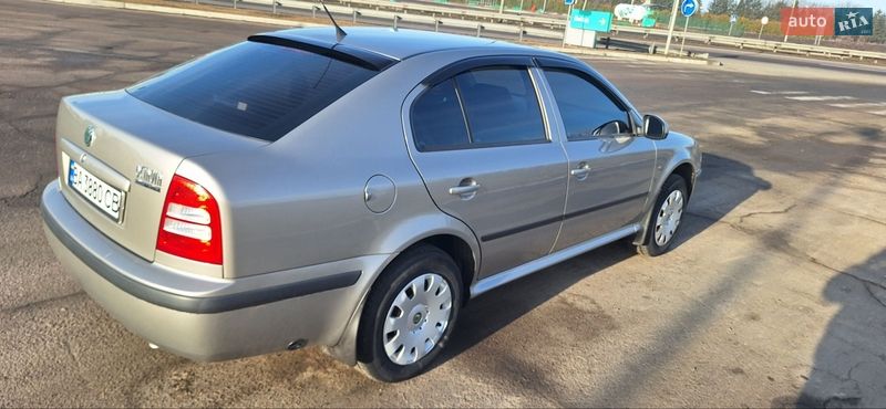 Лифтбек Skoda Octavia 2010 в Кропивницком