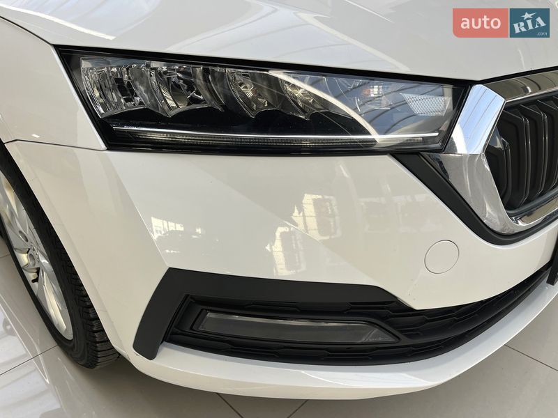 Лифтбек Skoda Octavia 2021 в Хмельницком