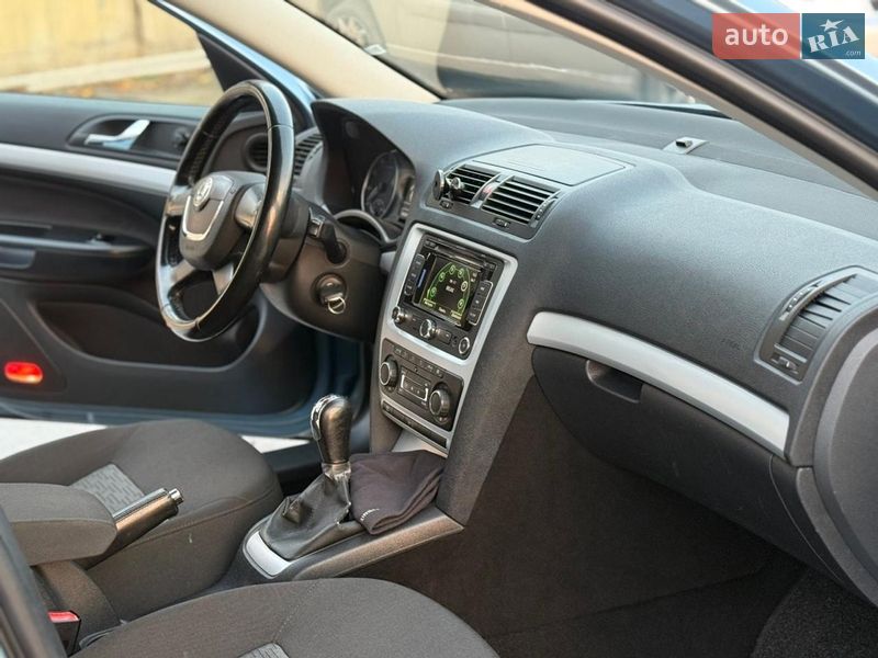 Универсал Skoda Octavia 2010 в Ровно