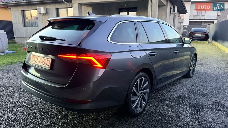 Универсал Skoda Octavia 2020 в Ужгороде