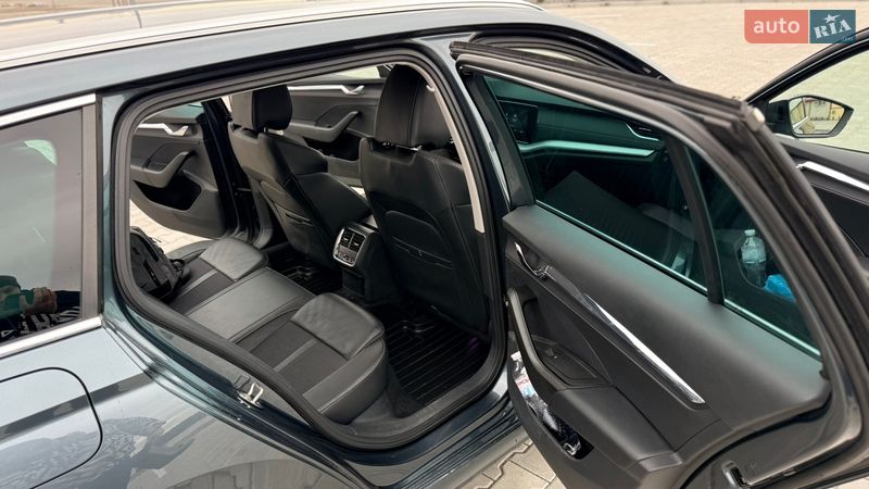 Универсал Skoda Octavia 2020 в Ужгороде