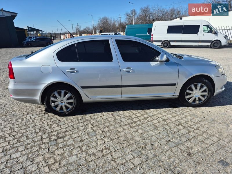 Лифтбек Skoda Octavia 2008 в Кременце