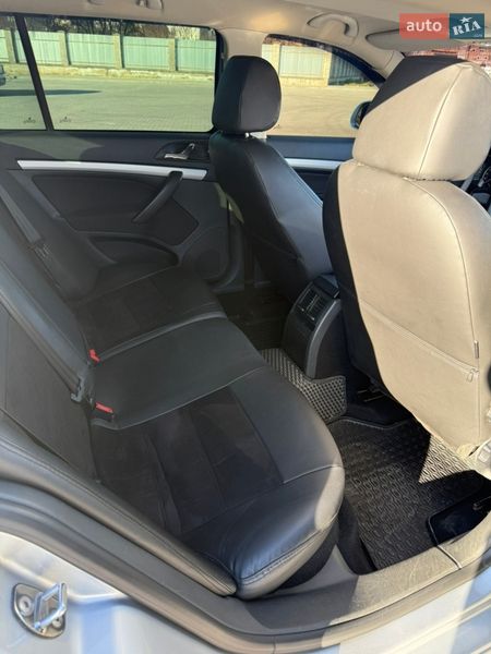 Универсал Skoda Octavia 2011 в Ужгороде