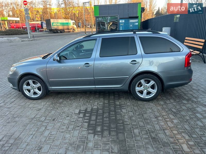 Универсал Skoda Octavia 2012 в Кропивницком