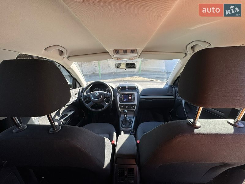 Универсал Skoda Octavia 2012 в Черновцах