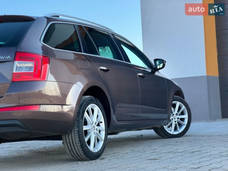 Универсал Skoda Octavia 2015 в Ровно