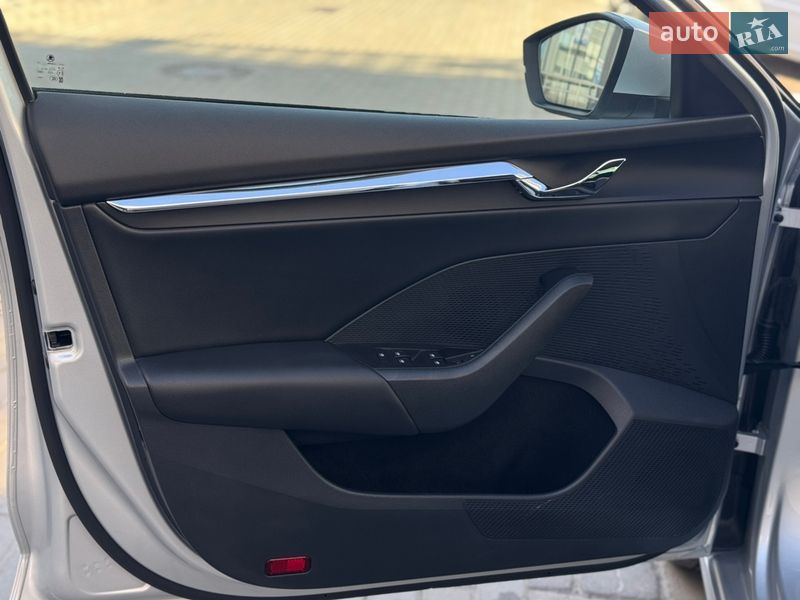 Универсал Skoda Octavia 2022 в Луцке