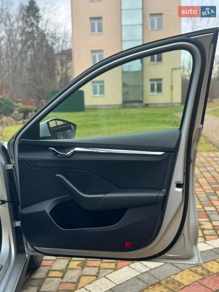 Универсал Skoda Octavia 2022 в Стрые