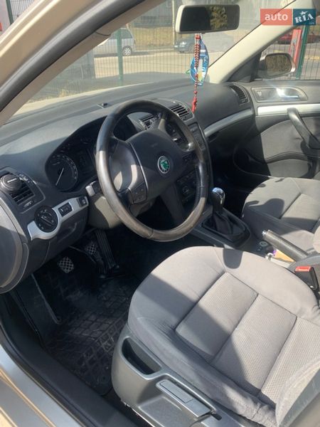 Лифтбек Skoda Octavia 2006 в Львове