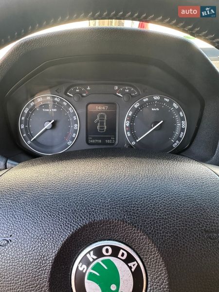 Лифтбек Skoda Octavia 2005 в Виноградове