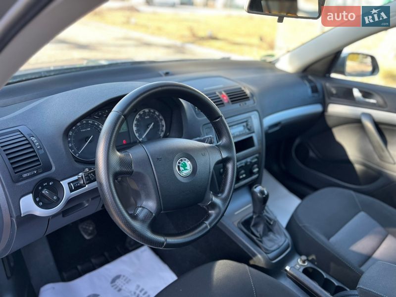 Универсал Skoda Octavia 2008 в Староконстантинове
