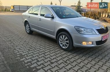 Лифтбек Skoda Octavia 2011 в Луцке