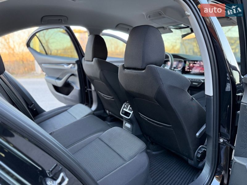 Лифтбек Skoda Octavia 2024 в Днепре