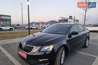 Лифтбек Skoda Octavia 2019 в Мукачево