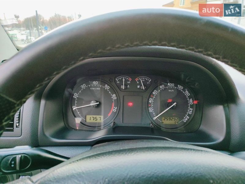 Лифтбек Skoda Octavia 2009 в Львове