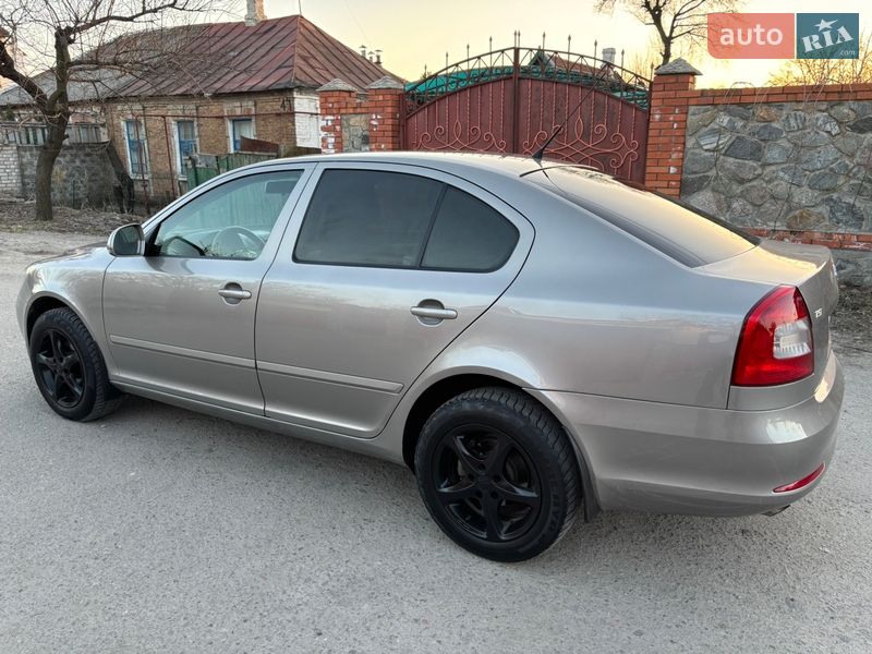 Лифтбек Skoda Octavia 2009 в Запорожье