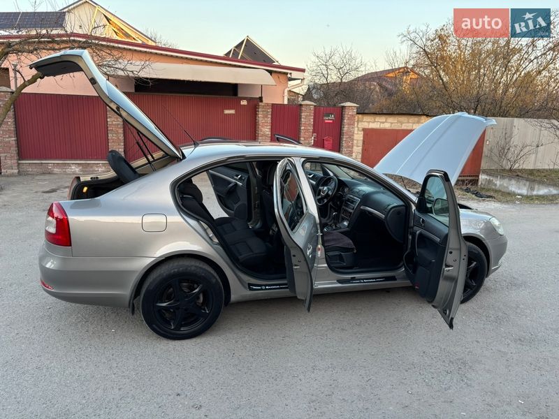 Лифтбек Skoda Octavia 2009 в Запорожье