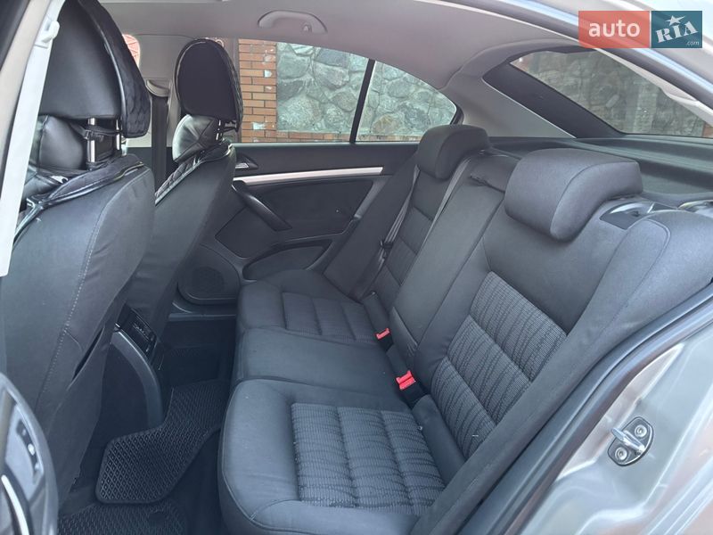 Лифтбек Skoda Octavia 2009 в Запорожье