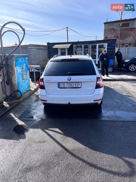 Универсал Skoda Octavia 2018 в Чернигове