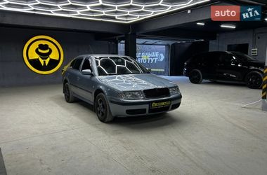 Ліфтбек Skoda Octavia 2004 в Чернівцях