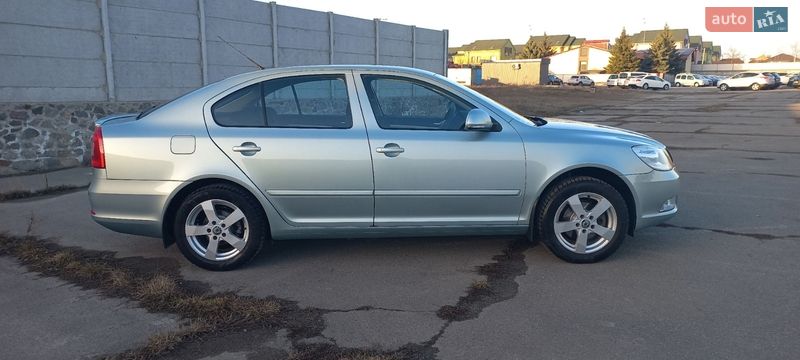 Ліфтбек Skoda Octavia 2009 в Вінниці